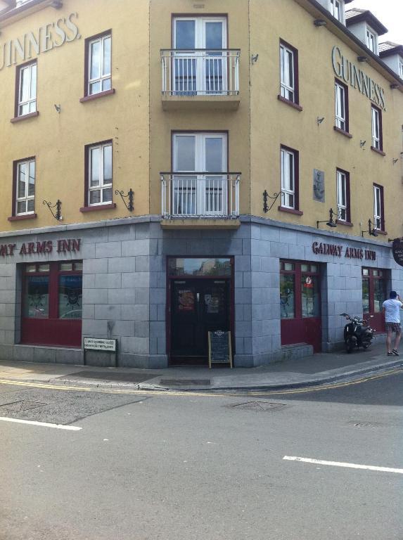 Galway Arms Inn Экстерьер фото