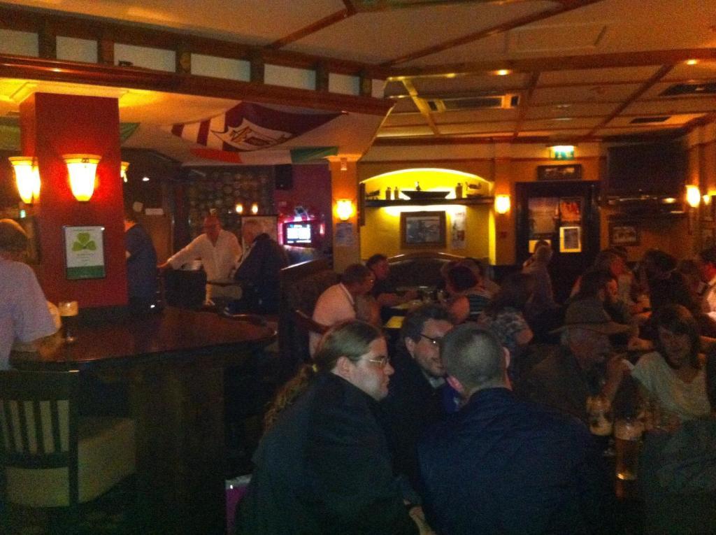 Galway Arms Inn Экстерьер фото