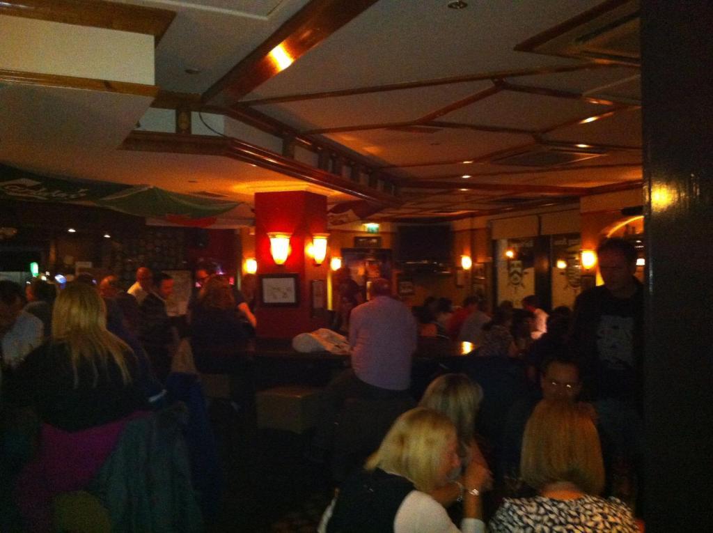Galway Arms Inn Экстерьер фото