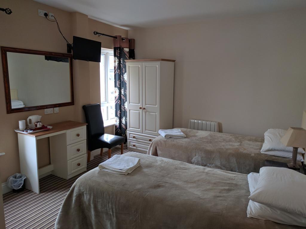 Galway Arms Inn Экстерьер фото
