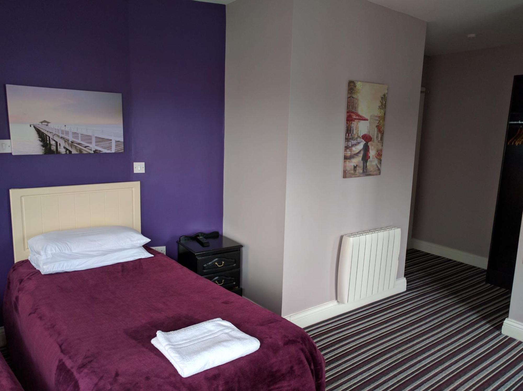 Galway Arms Inn Экстерьер фото